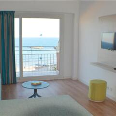 Отель Apartamentos Playa Moreia комната для гостей фото 4