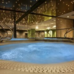 Отель Adina Apartment Hotel Berlin Hackescher Markt Германия, Берлин - 2 отзыва об отеле, цены и фото номеров - забронировать отель Adina Apartment Hotel Berlin Hackescher Markt онлайн бассейн фото 3