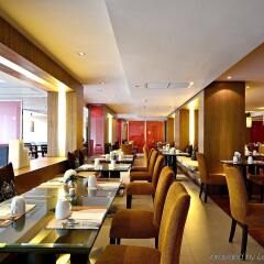 Отель Swissotel Resort Phuket Patong Beach Таиланд, Пхукет - 3 отзыва об отеле, цены и фото номеров - забронировать отель Swissotel Resort Phuket Patong Beach онлайн питание