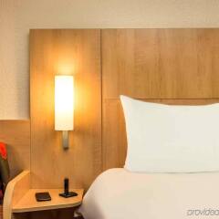 Отель ibis Paris Montmartre 18ème комната для гостей