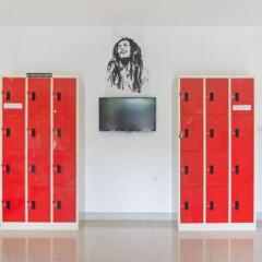 Samui Backpacker Hotel сейф в номере