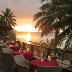 Отель Hilton Moorea Lagoon Resort and Spa Французская Полинезия, Муреа - отзывы, цены и фото номеров - забронировать отель Hilton Moorea Lagoon Resort and Spa онлайн гостиничный бар