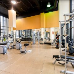 Отель Hilton Garden Inn Montreal Centre-Ville Канада, Монреаль - отзывы, цены и фото номеров - забронировать отель Hilton Garden Inn Montreal Centre-Ville онлайн фитнесс-зал фото 4