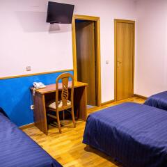 Отель Hostal Montaloya комната для гостей фото 2
