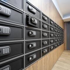 Hostel Ananas Прага сейф в номере