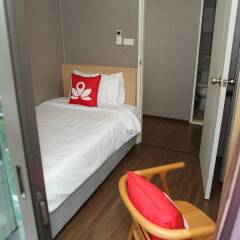 Отель ZEN Rooms Sukhumvit Soi 22 Бангкок комната для гостей