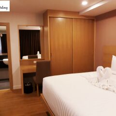 New Square Patong Hotel комната для гостей фото 3