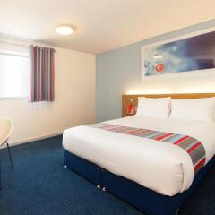 Отель Travelodge Manchester Piccadilly комната для гостей фото 5