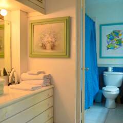 Отель Garden Beach Studios at Montego Bay Club ванная фото 2