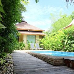 Отель ChiCChiLL @ Eravana, eco-chic pool-villa, Pattaya бассейн фото 3