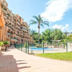 Отель Jardines de Torreblanca - 7 Pax - Torreblanca - 2562-KAW Испания, Фуэнхирола - отзывы, цены и фото номеров - забронировать отель Jardines de Torreblanca - 7 Pax - Torreblanca - 2562-KAW онлайн бассейн фото 3