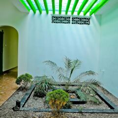Отель Negombo Beach by Flipflop Hostels сауна