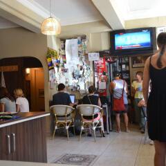 Second Home Hostel Стамбул гостиничный бар
