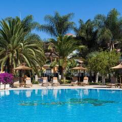 Hotel Riu Garoé бассейн