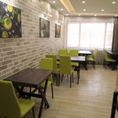 4 Room Hotel питание