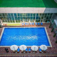 Отель Pullman Guangzhou Baiyun Airport бассейн фото 3