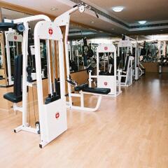 Winchester Grand Hotel Apartments фитнесс-зал фото 4