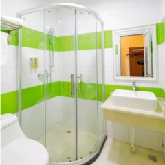 Отель Yuehang Hotel Китай, Чжухай - отзывы, цены и фото номеров - забронировать отель Yuehang Hotel онлайн ванная
