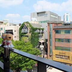 Отель Mamas & Papas Hongdae Guesthouse балкон