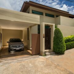Отель Villa Jake Пхукет парковка