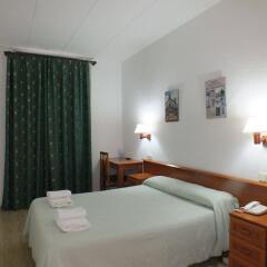Hotel Mitus комната для гостей