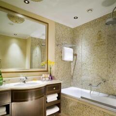 Sofia Hotel Balkan, a Luxury Collection Hotel, Sofia ванная фото 2