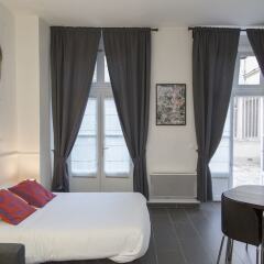 Отель Saint-Germain des Prés Apartment 2 Франция, Париж - отзывы, цены и фото номеров - забронировать отель Saint-Germain des Prés Apartment 2 онлайн комната для гостей фото 3