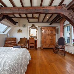Отель Unique Apartment In Historic Mansion Бельгия, Антверпен - отзывы, цены и фото номеров - забронировать отель Unique Apartment In Historic Mansion онлайн комната для гостей фото 4