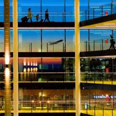 Отель Courtyard by Marriott Prague Airport бассейн фото 2