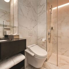 Adina Apartment Hotel Frankfurt Westend ванная фото 2