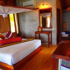 Отель Sensi Paradise Beach Resort сейф в номере