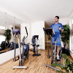 Moevenpick Hotel Nuernberg Airport фитнесс-зал фото 4