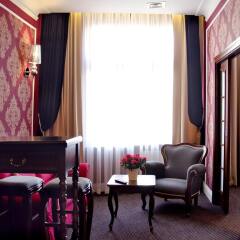 Отель SleepWalker Boutique Suites развлечения