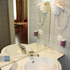 Hotel de la Paix in Lucerne, Switzerland from 180$, photos, reviews - zenhotels.com bathroom