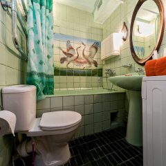Гостиница Crazy Monkey Hostel Next To the Moscow Zoo в Москве 4 отзыва об отеле, цены и фото номеров - забронировать гостиницу Crazy Monkey Hostel Next To the Moscow Zoo онлайн Москва ванная фото 2