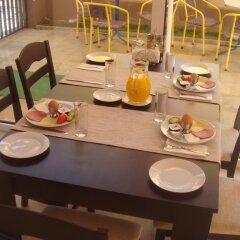 Ivatea Family Hotel Равда питание