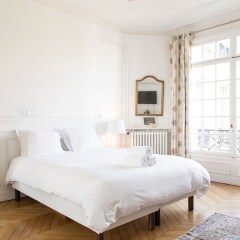 Отель Tour Maubourg - Eiffel Tower Apartment Франция, Париж - отзывы, цены и фото номеров - забронировать отель Tour Maubourg - Eiffel Tower Apartment онлайн комната для гостей фото 5