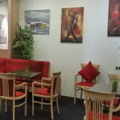Отель Hostellerie de la Vendee Швейцария, Ланси - отзывы, цены и фото номеров - забронировать отель Hostellerie de la Vendee онлайн интерьер отеля