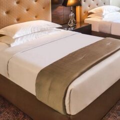 Отель The Biltmore Tbilisi комната для гостей