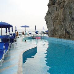 Отель Miramalfi Италия, Амальфи - 2 отзыва об отеле, цены и фото номеров - забронировать отель Miramalfi онлайн бассейн