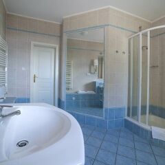 Отель FESTIVAL Hotel Apartments Чехия, Карловы Вары - отзывы, цены и фото номеров - забронировать отель FESTIVAL Hotel Apartments онлайн ванная фото 6