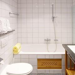 Отель Alpenhotel Laurin Хохгургль ванная фото 2