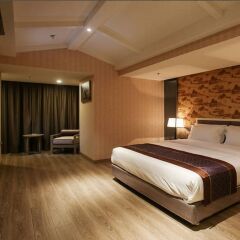 Отель Xiamen Alice Theme Hotel Китай, Сямынь - отзывы, цены и фото номеров - забронировать отель Xiamen Alice Theme Hotel онлайн сейф в номере