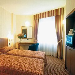 Отель ClassHotel Aosta Аоста сейф в номере
