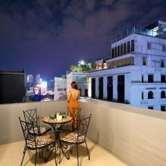 Adora Hotel балкон