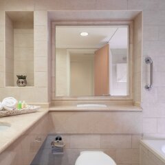 Leonardo Plaza Haifa Израиль, Хайфа - 2 отзыва об отеле, цены и фото номеров - забронировать отель Leonardo Plaza Haifa онлайн ванная
