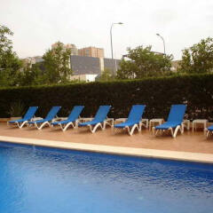 Отель Holiday Inn Express Valencia Ciudad de las Ciencias бассейн фото 3