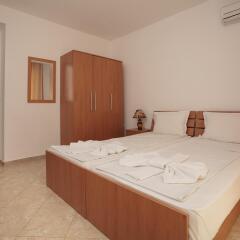 Апартаменты Silver Springs Apartments комната для гостей