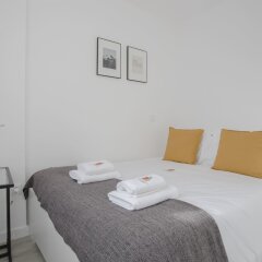 Апартаменты Liiiving In Porto Center Spot Apartment Порту комната для гостей фото 3