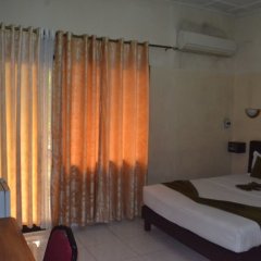 Hotel Finesse in Kintsana, Republic of the Congo from 148$, photos, reviews - zenhotels.com guestroom photo 5